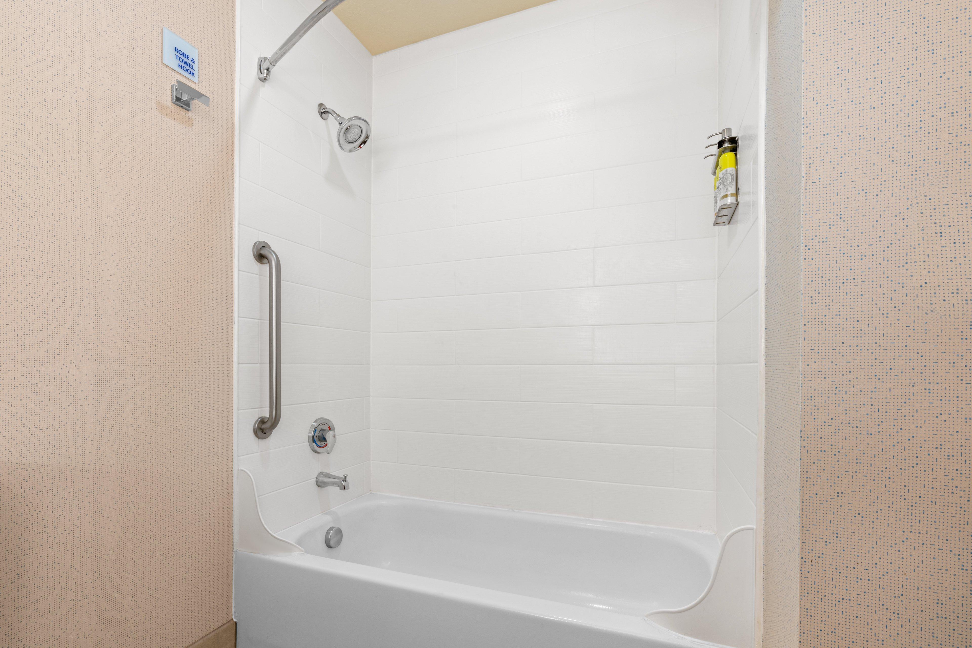 Holiday Inn Express And Suites Klamath Klamath Falls Exteriör bild